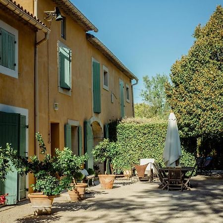 Le Mas De Trevouse Saint-Saturnin-les-Avignon ภายนอก รูปภาพ