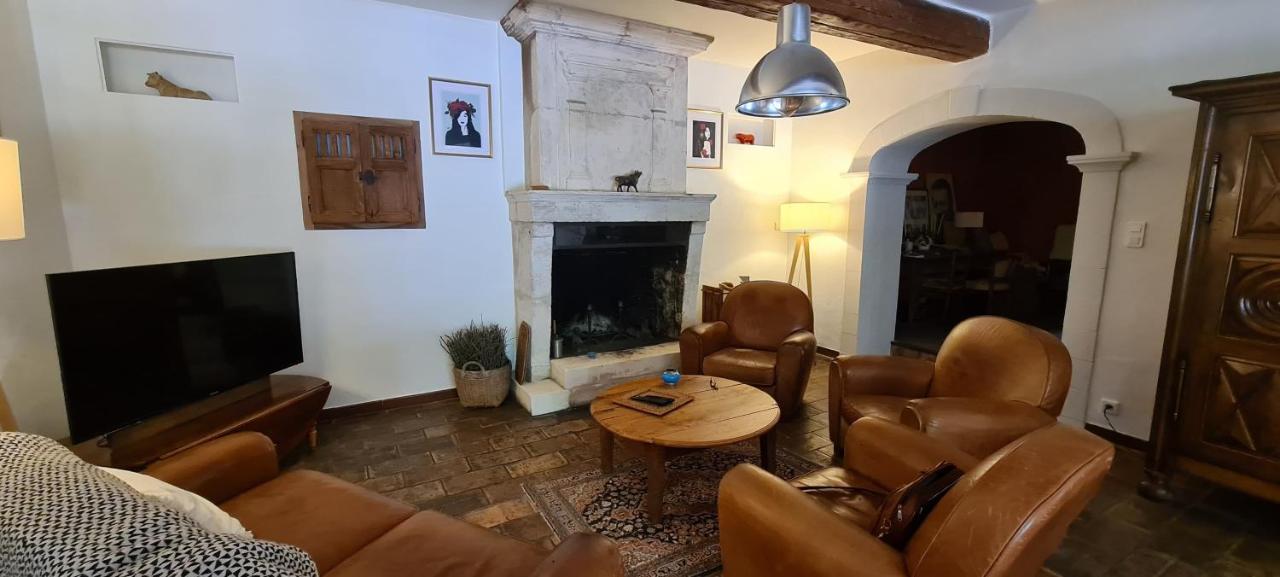 Le Mas De Trevouse Saint-Saturnin-les-Avignon ภายนอก รูปภาพ